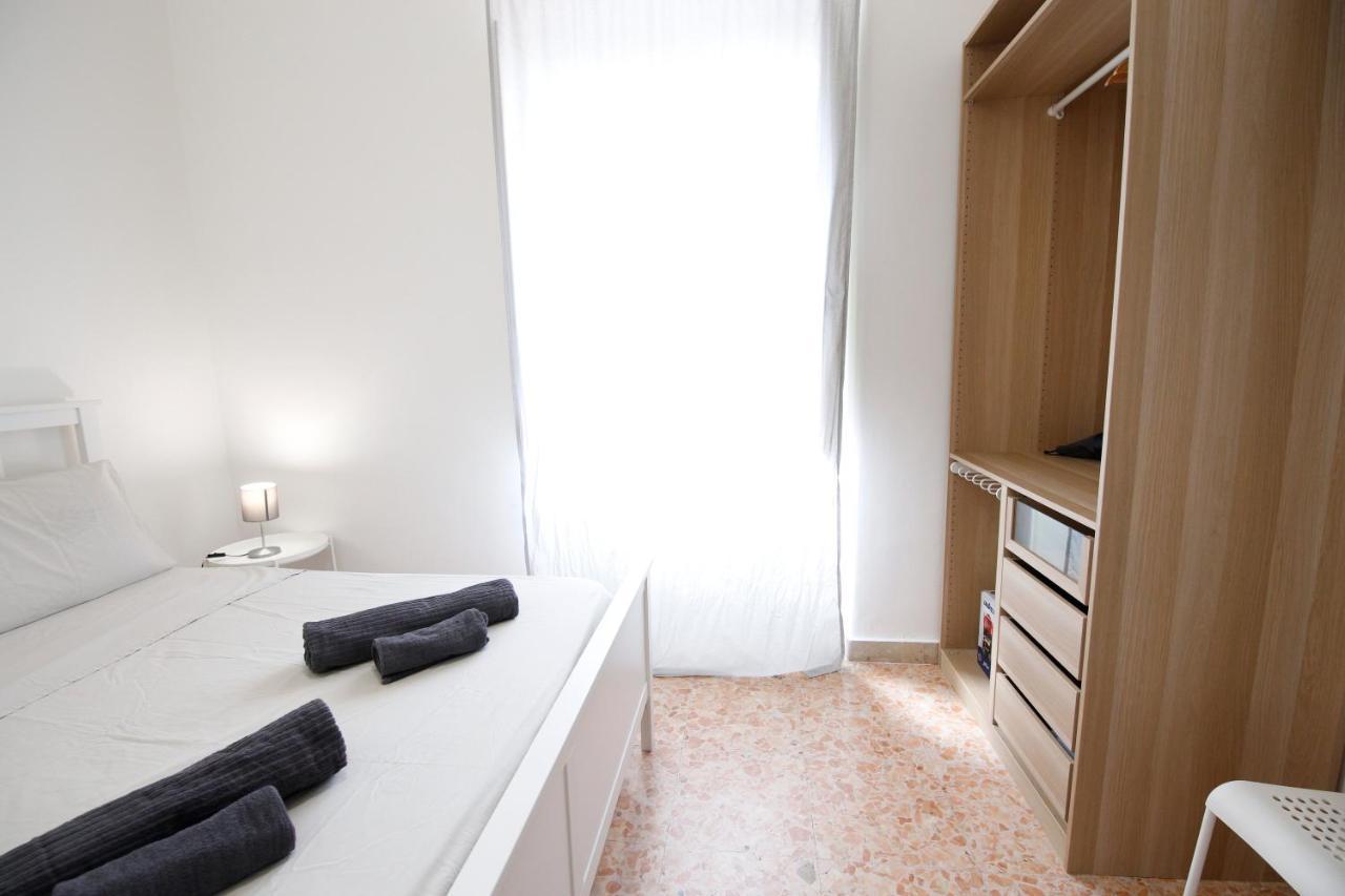Apartment Holiday Catánia Buitenkant foto